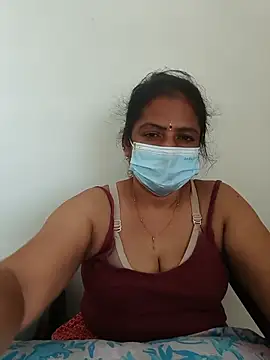 Snapshot of tamil_manjalmaami chatting on July 8, 6:07 am tamil manjalmaami online show from July 8, 6:07 am