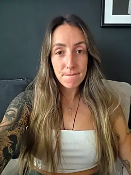 Snapshot of NicoleKaiser chatting on April 20, 4:10 pm NicoleKaiser online show from April 20, 4:10 pm