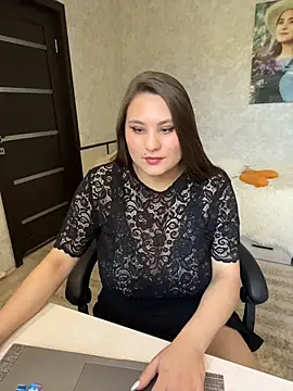 AgathaMyers online show from June 18, 8:03 am