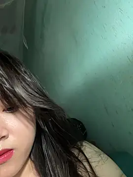 Lauraa68 online show from March 18, 6:49 am