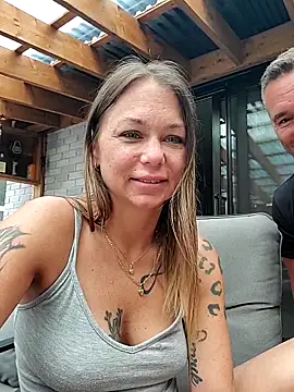 Couple qc online show from July 1, 3:45 pm