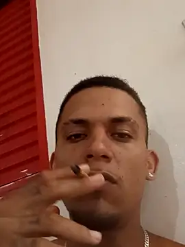 Snapshot of eric00798 chatting on March 18, 1:25 pm eric00798 online show from March 18, 1:25 pm