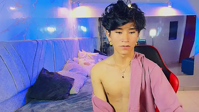 cococumps online show from April 30, 11:38 am