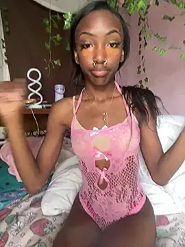 rosesgard3n online show from April 4, 8:50 pm