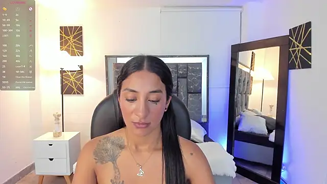 dulce-nicoll online show from May 16, 10:36 am