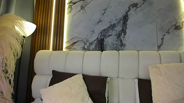 Snapshot of melanieklaus2 chatting on June 10, 1:32 pm melanieklaus2 online show from June 10, 1:32 pm