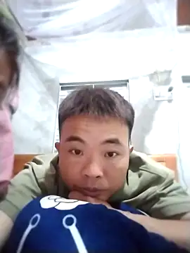Snapshot of boy-pho- chatting on March 19, 12:09 pm boy-pho- online show from March 19, 12:09 pm