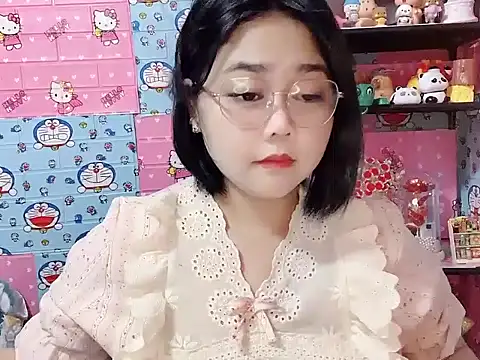 Snapshot of Nhanlu009 chatting on June 3, 2:33 pm Nhanlu009 online show from June 3, 2:33 pm