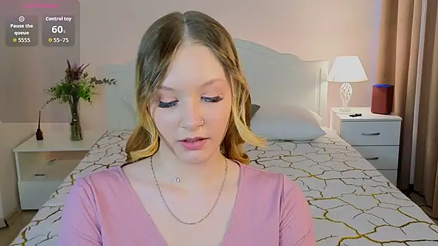 StaceyyJones online show from May 3, 10:10 am