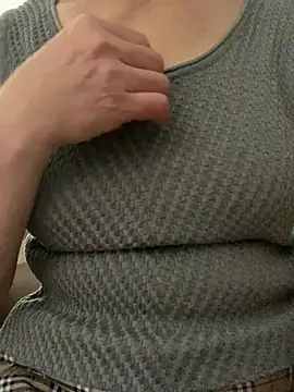 Snapshot of tieuvy6 chatting on March 20, 9:47 am tieuvy6 online show from March 20, 9:47 am