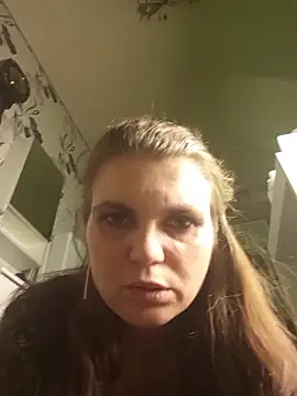 Snapshot of -MilfAnn- chatting on March 20, 4:23 pm -MilfAnn- online show from March 20, 4:23 pm