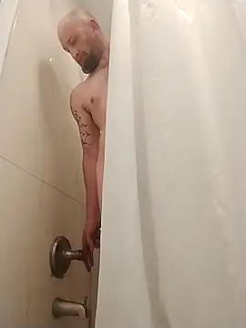 riotstarter187 online show from March 26, 8:20 am