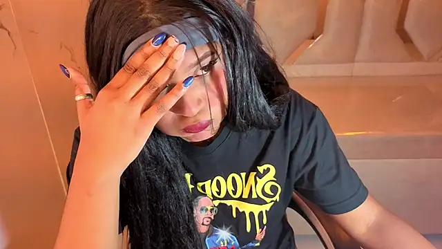 naomitp online show from May 1, 5:39 pm