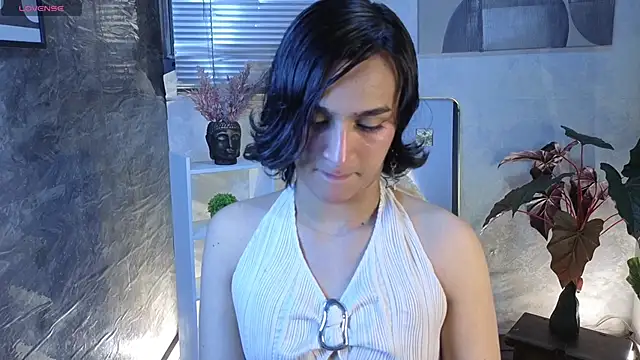 Zoee Kiss  online show from April 29, 5:11 am