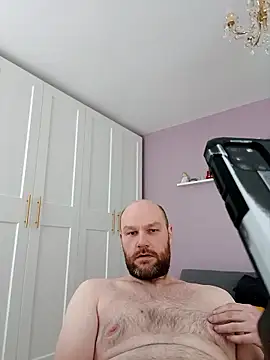 Snapshot of pitch_122 chatting on March 26, 5:29 pm pitch 122 online show from March 26, 5:29 pm