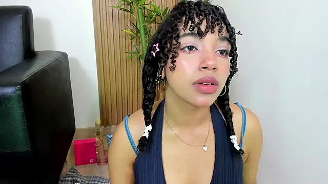 Snapshot of JazmyXXX chatting on May 25, 8:04 pm JazmyXXX online show from May 25, 8:04 pm