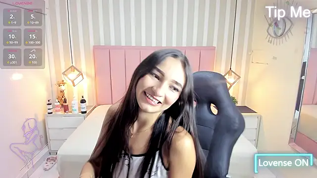 LIZZY VALL online show from April 22, 7:26 pm