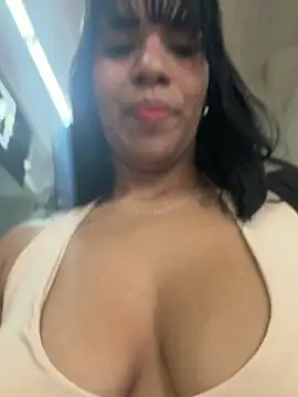 Snapshot of MonserratJons01 chatting on May 3, 3:29 pm MonserratJons01 online show from May 3, 3:29 pm