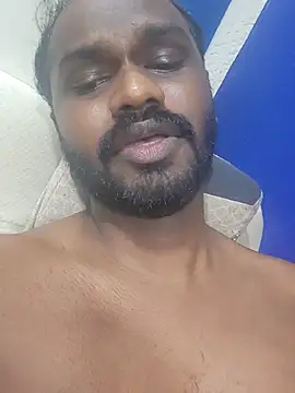 Snapshot of singletamilguy chatting on June 19, 9:51 pm singletamilguy online show from June 19, 9:51 pm