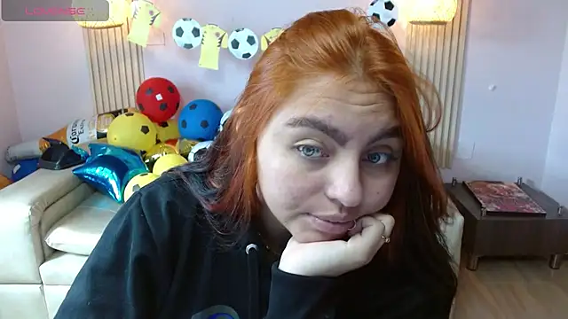 Snapshot of Miley_Clarck chatting on July 13, 1:58 pm Miley Clarck online show from July 13, 1:58 pm