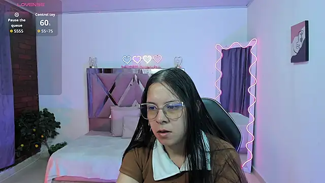 Snapshot of Cristy_tay chatting on April 23, 11:42 am Cristy tay online show from April 23, 11:42 am