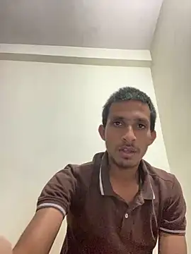 Snapshot of cool_guy_1 chatting on March 19, 6:39 am cool guy 1 online show from March 19, 6:39 am