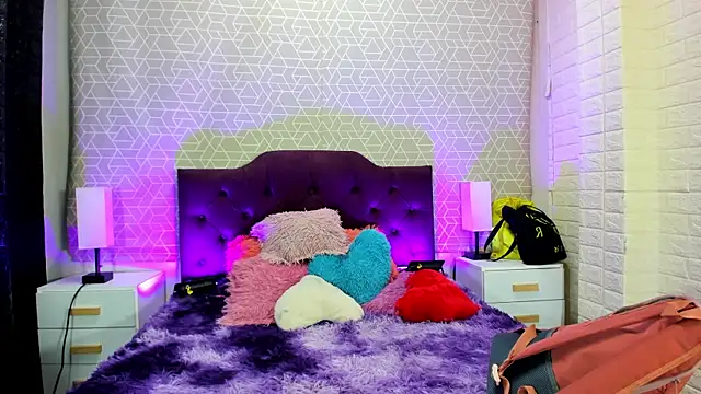 SofiiaCutee online show from June 26, 2:38 am