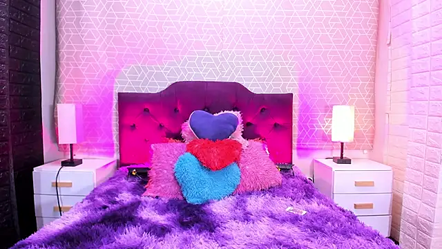 SofiiaCutee online show from June 27, 2:49 am