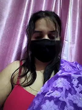 Snapshot of REENA-STRIP chatting on April 28, 7:19 pm REENA-STRIP online show from April 28, 7:19 pm