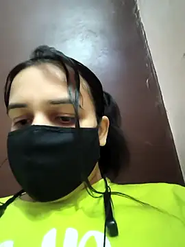 Snapshot of REENA-STRIP chatting on May 8, 6:19 am REENA-STRIP online show from May 8, 6:19 am
