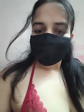 Snapshot of REENA-STRIP chatting on May 17, 8:23 am REENA-STRIP online show from May 17, 8:23 am