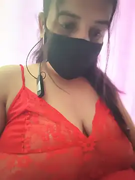Snapshot of REENA-STRIP chatting on May 19, 6:20 am REENA-STRIP online show from May 19, 6:20 am