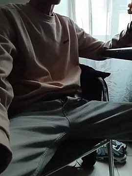 Skinboy06 online show from April 20, 12:08 pm