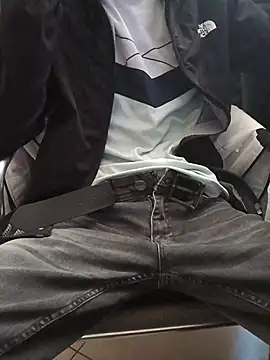 Skinboy06 online show from May 14, 9:05 am