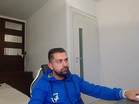 BryceReign online show from April 23, 4:24 am