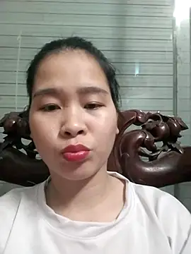 Snapshot of AmyLinee_01 chatting on March 20, 7:02 am AmyLinee 01 online show from March 20, 7:02 am