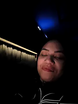 Snapshot of millacavalona09 chatting on March 21, 12:59 am millacavalona09 online show from March 21, 12:59 am