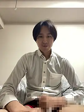 Snapshot of youta200 chatting on April 7, 10:37 am youta200 online show from April 7, 10:37 am