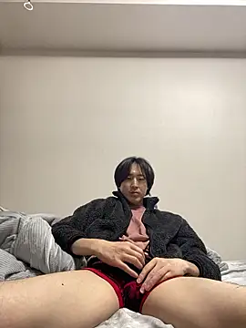 Snapshot of youta200 chatting on April 18, 8:31 pm youta200 online show from April 18, 8:31 pm