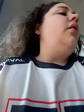 CurlyMaddie online show from July 19, 9:57 am