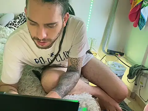 DreadObsessionxX online show from June 17, 12:18 pm