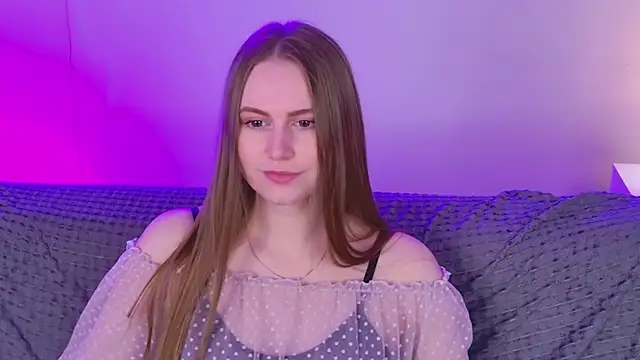Lover Daisy  online show from May 1, 1:16 pm