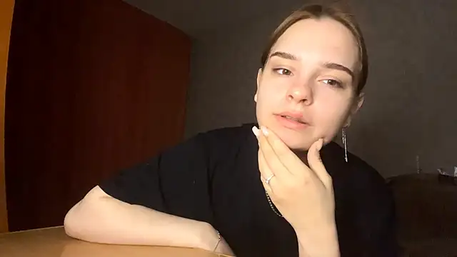 SageFennell online show from April 27, 5:22 pm