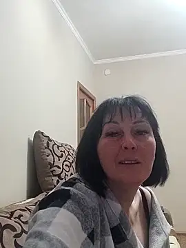 Snapshot of HelgaDennis chatting on April 7, 7:25 pm HelgaDennis online show from April 7, 7:25 pm