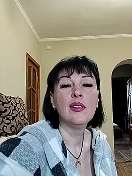 Snapshot of HelgaDennis chatting on April 20, 4:15 am HelgaDennis online show from April 20, 4:15 am