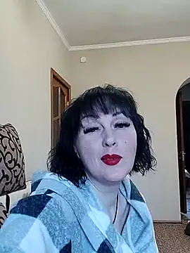 Snapshot of HelgaDennis chatting on April 25, 3:42 am HelgaDennis online show from April 25, 3:42 am