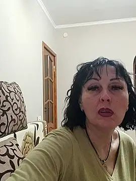 Snapshot of HelgaDennis chatting on April 27, 7:01 pm HelgaDennis online show from April 27, 7:01 pm