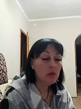 Snapshot of HelgaDennis chatting on May 6, 8:03 pm HelgaDennis online show from May 6, 8:03 pm