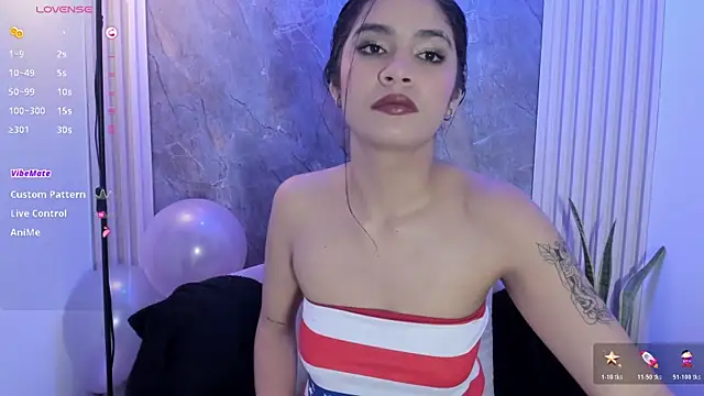 Snapshot of alina_sauvage chatting on June 18, 6:12 pm alina sauvage online show from June 18, 6:12 pm