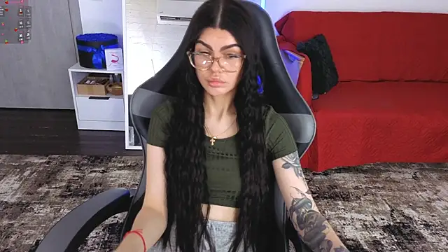 Snapshot of AnacondaOnn chatting on May 30, 6:21 am AnacondaOnn online show from May 30, 6:21 am